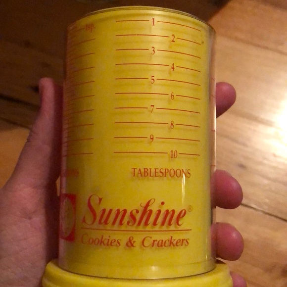 Plastic Measuring Cup Bundle - Picture 2 of 9